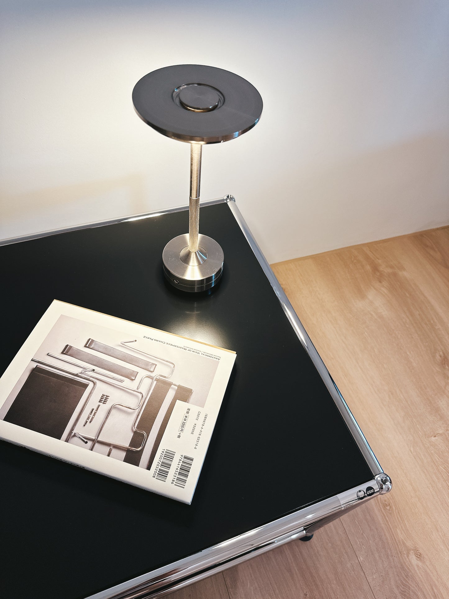 🇨🇭USM Haller瑞士製經典家具 Sidetable 50 邊桌(Graphite Black）